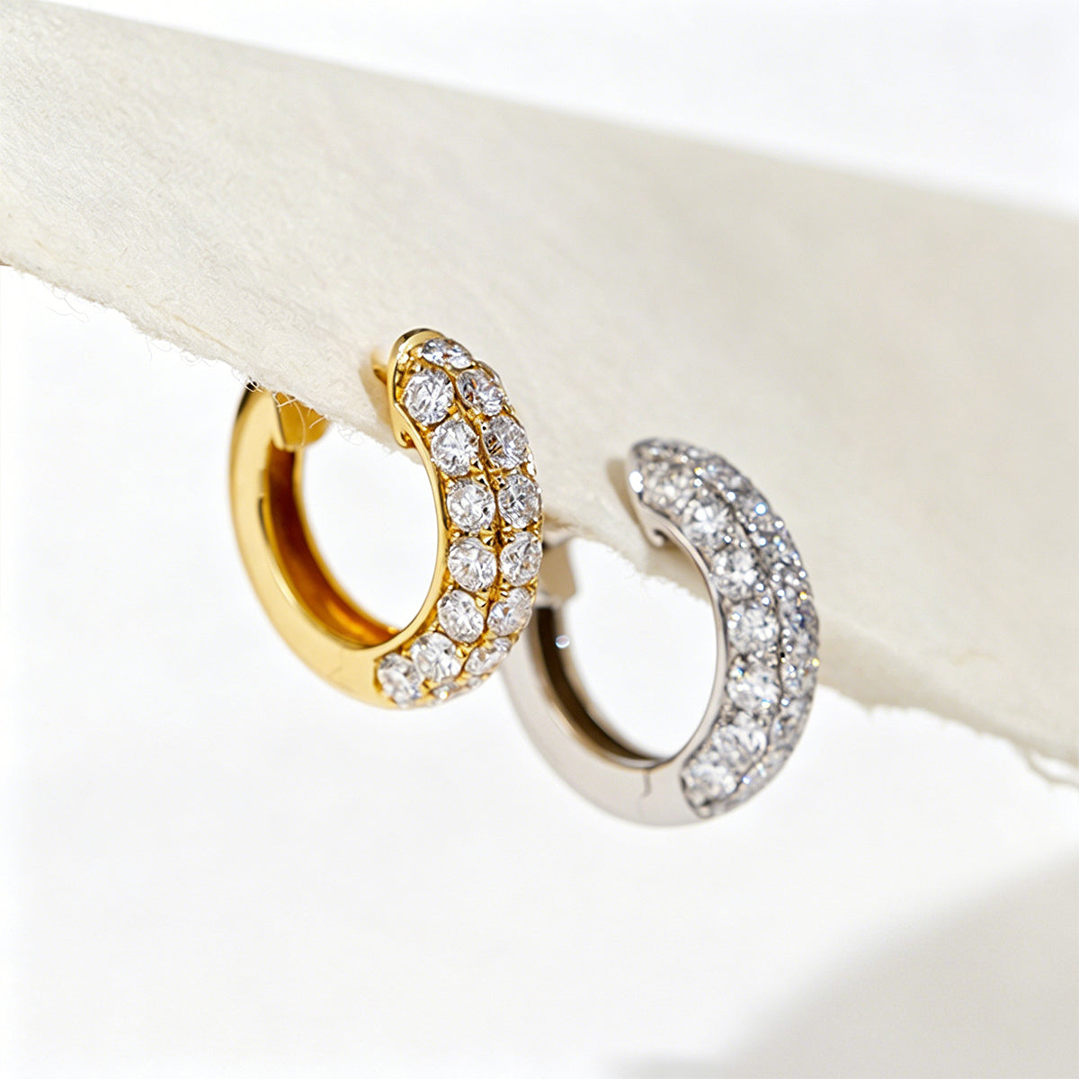 Lab grown Diamonds Hold Hoop Earrings Set