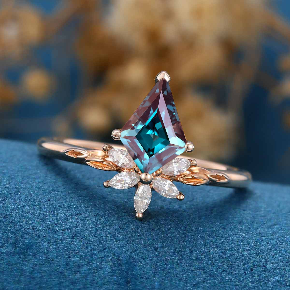 Kite Cut Alexandrite | Diamond  Engagement Ring 