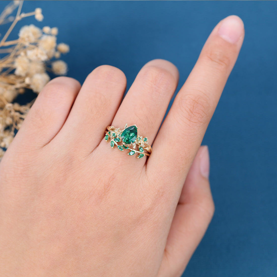 Inspired Pear cut Emerald Solid Gold Wedding Bridal Set