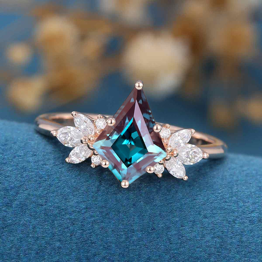 Kite Cut Alexandrite | Diamond  Engagement Ring 
