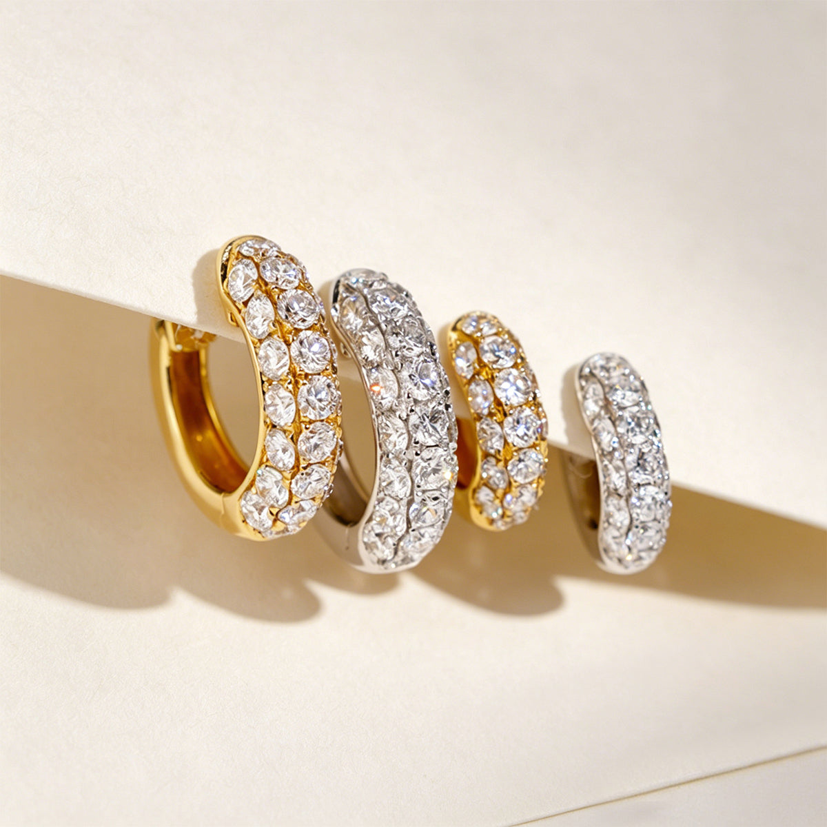 Lab grown Diamonds Hold Hoop Earrings Set