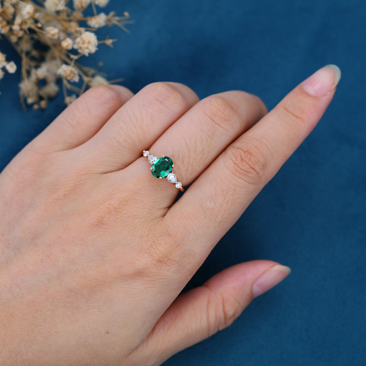 Oval cut Lab grown Emerald Solid Gold Engagement Ring