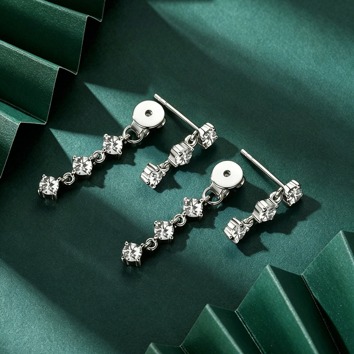 Round Lab grown Diamonds Drop Earrings Set