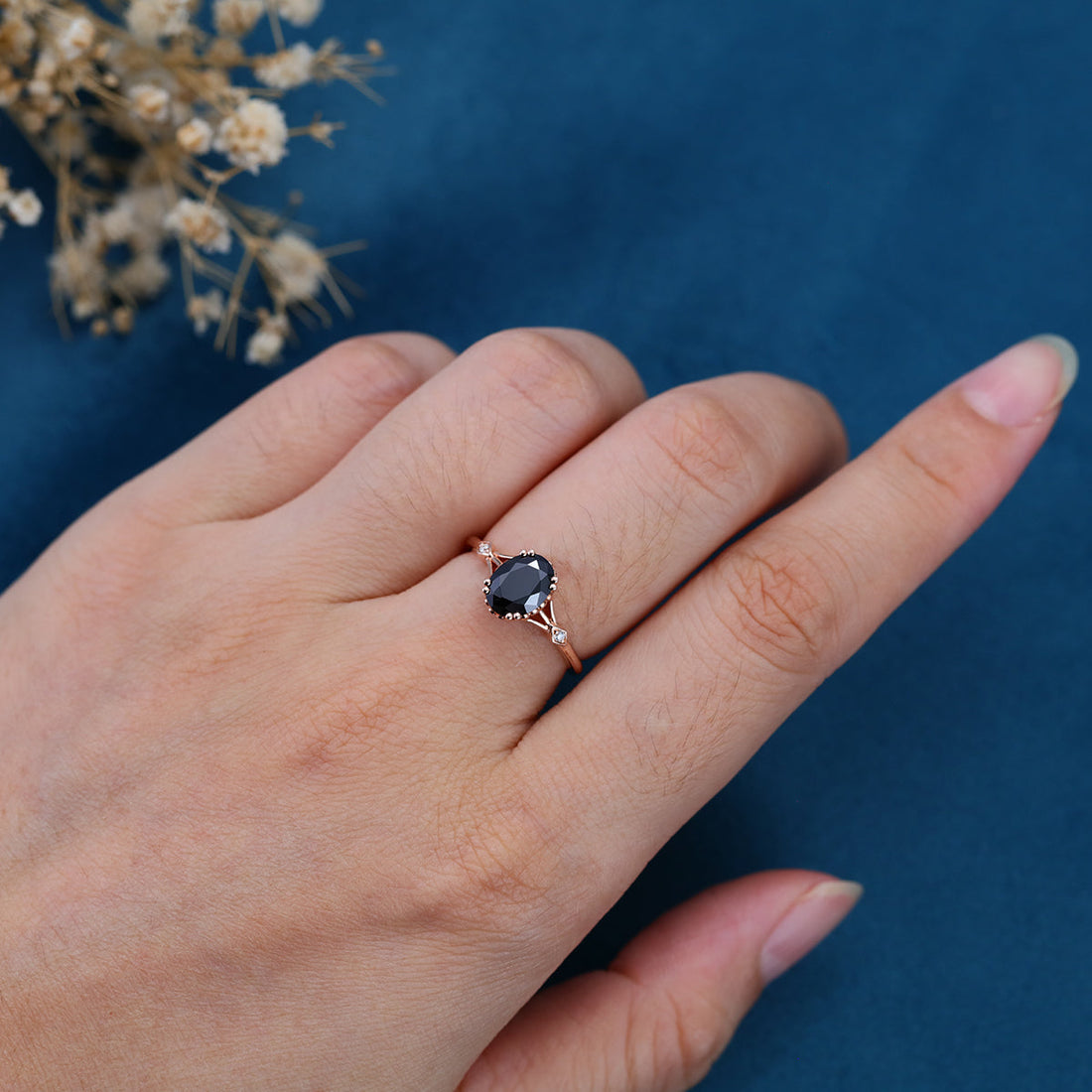 Oval cut Black Onyx Solid Gold Engagement Ring