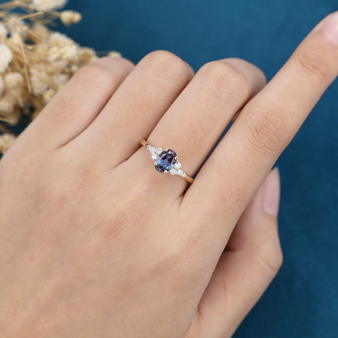 Oval cut Alexandrite | Diamond Engagement ring