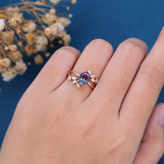 Oval cut Alexandrite | Diamond Engagement ring 