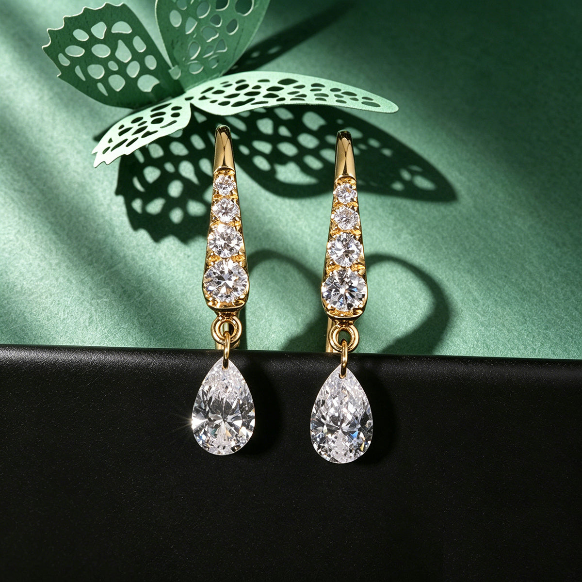 Pear Lab grown Diamonds Earrings Set