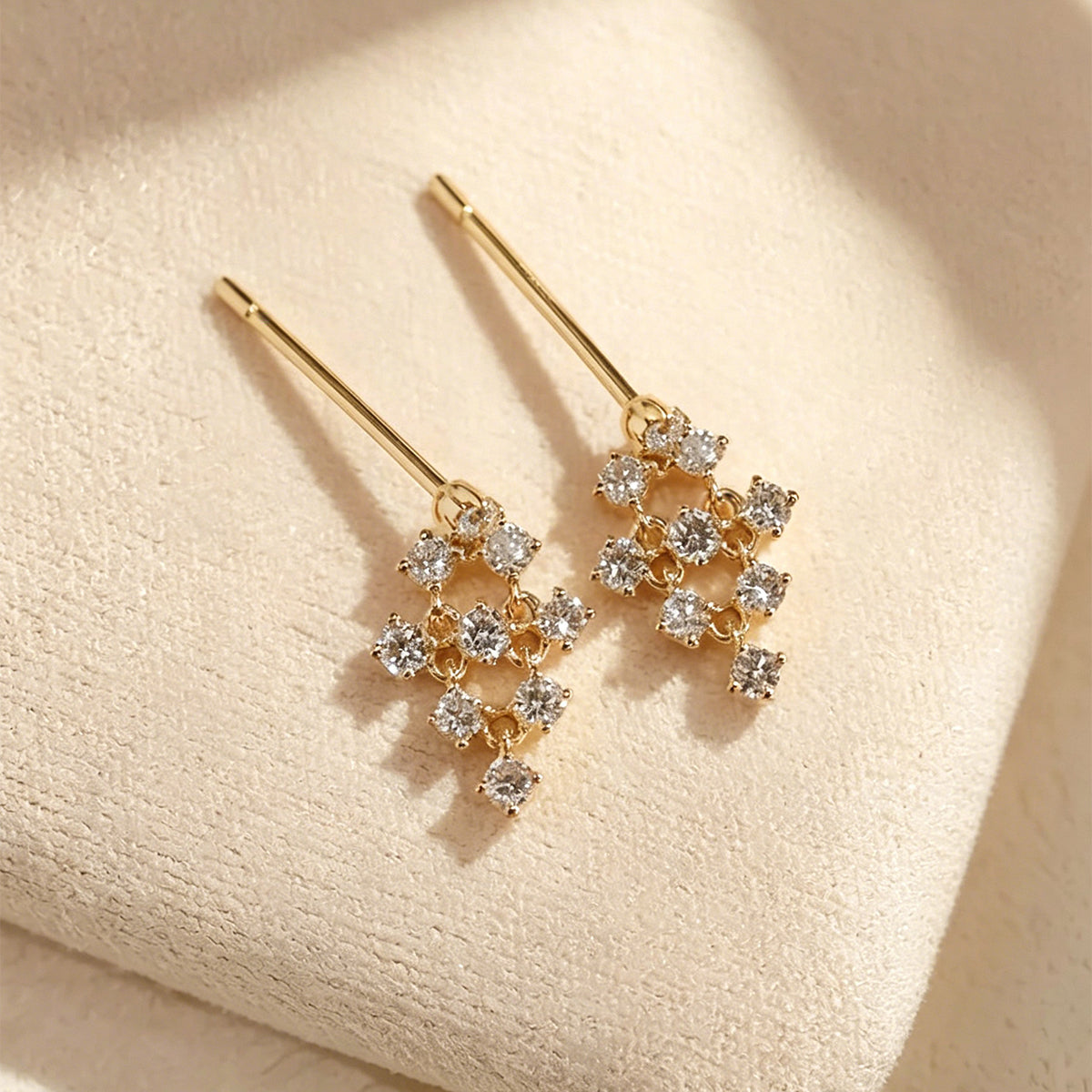 Round Lab grown Diamond Drop Earrings Set