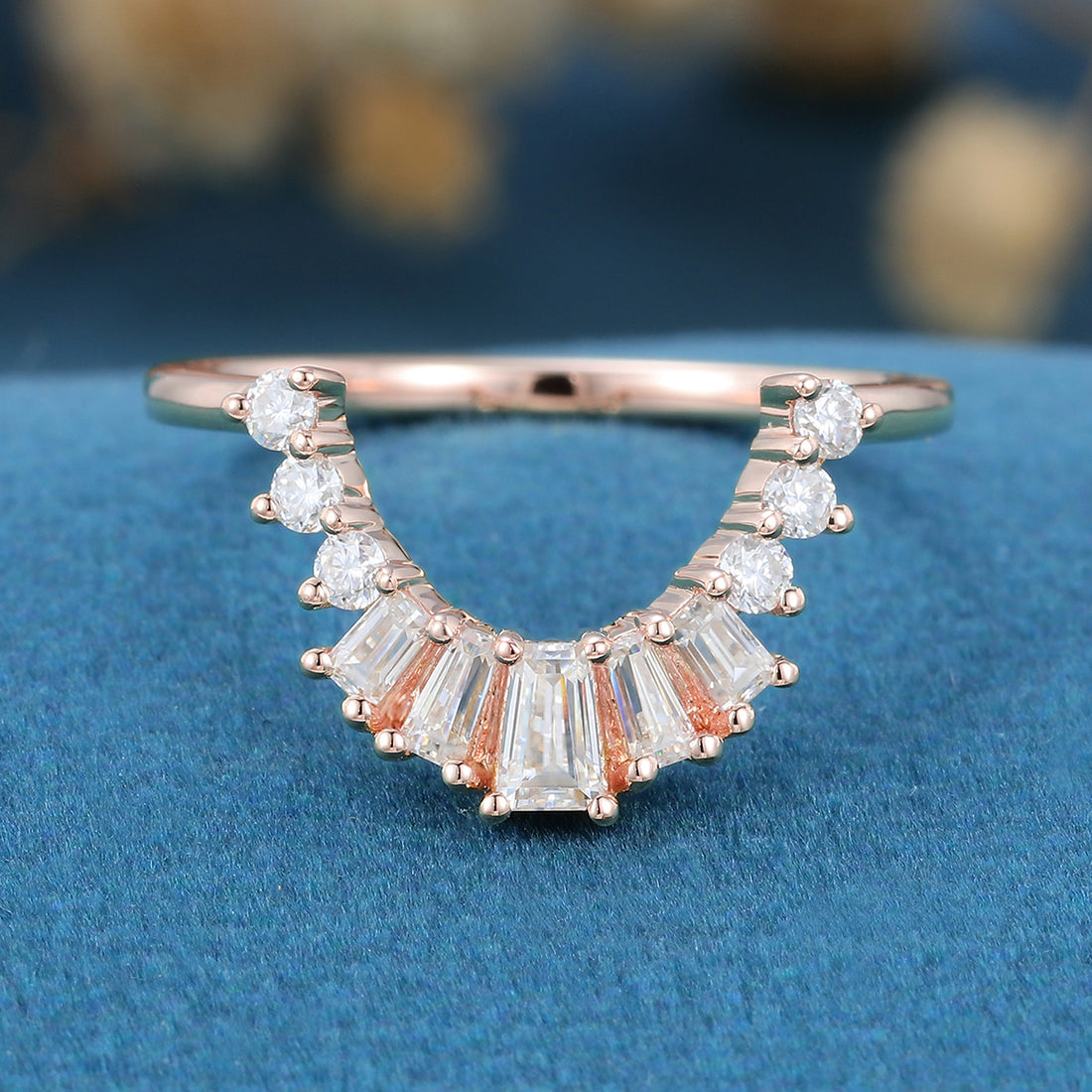 Baguette Cut Moissanite|Diamond Curved Wedding Band