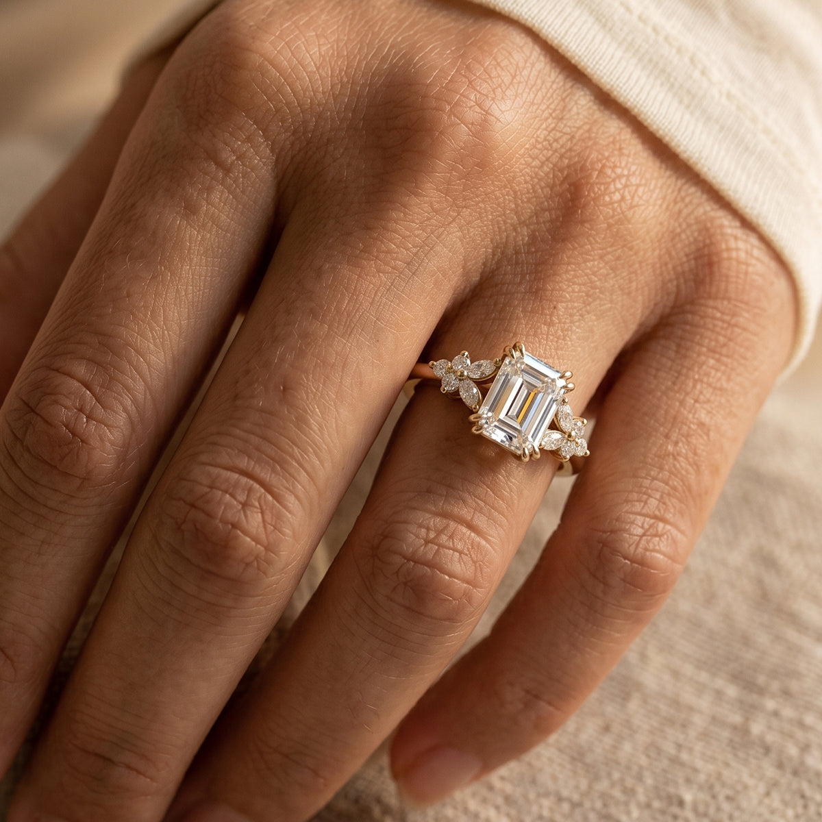 1.0CT~5.0CT Emerald cut Lab grown Diamond Cluster Engagement Ring Set