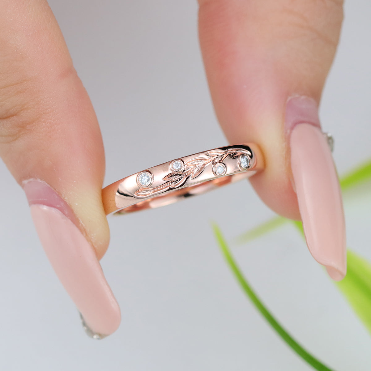 Unique Diamonds Men's Wedding Band Promise Rings