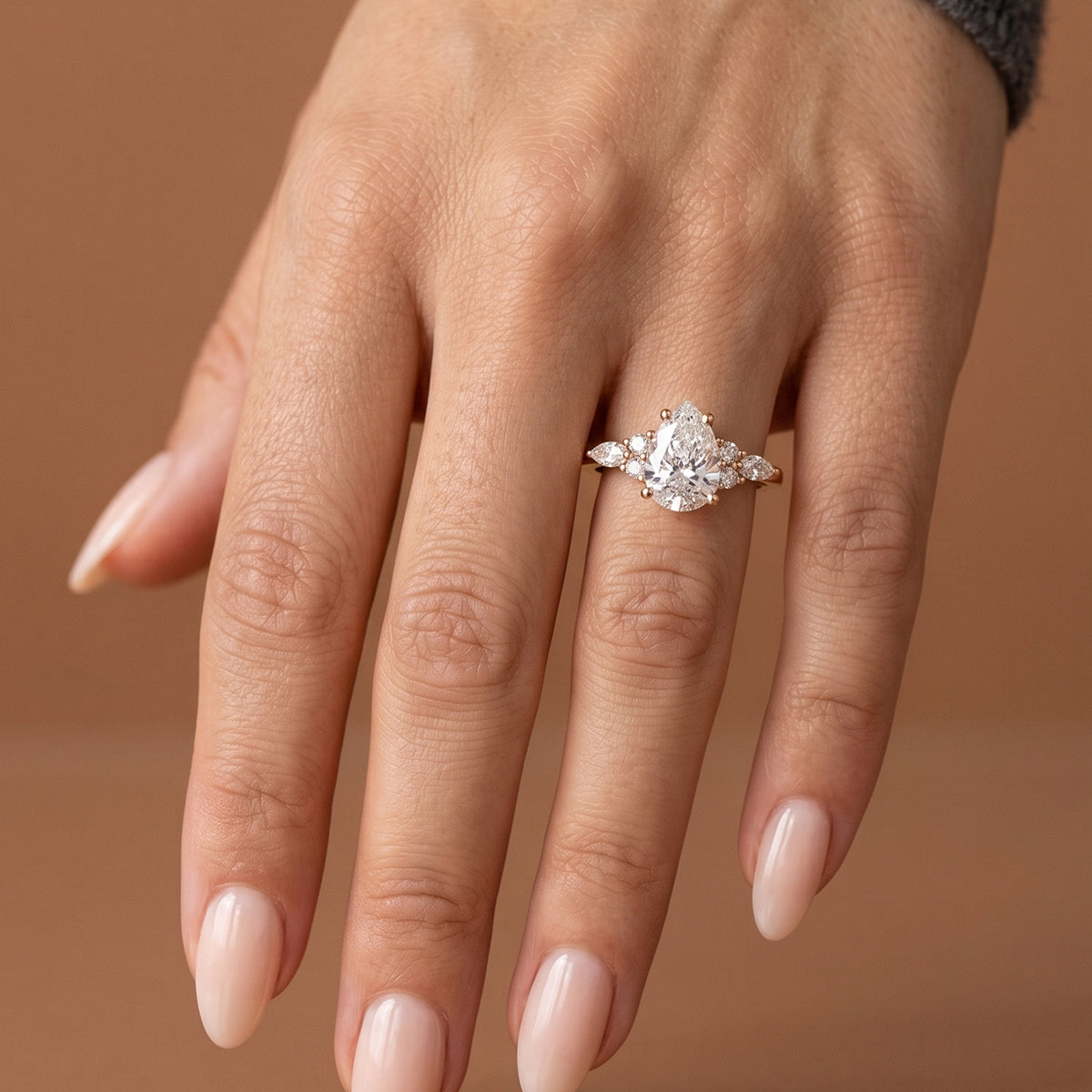 1.0CT~5.0CT Pear cut Lab grown Diamond Cluster Engagement Ring