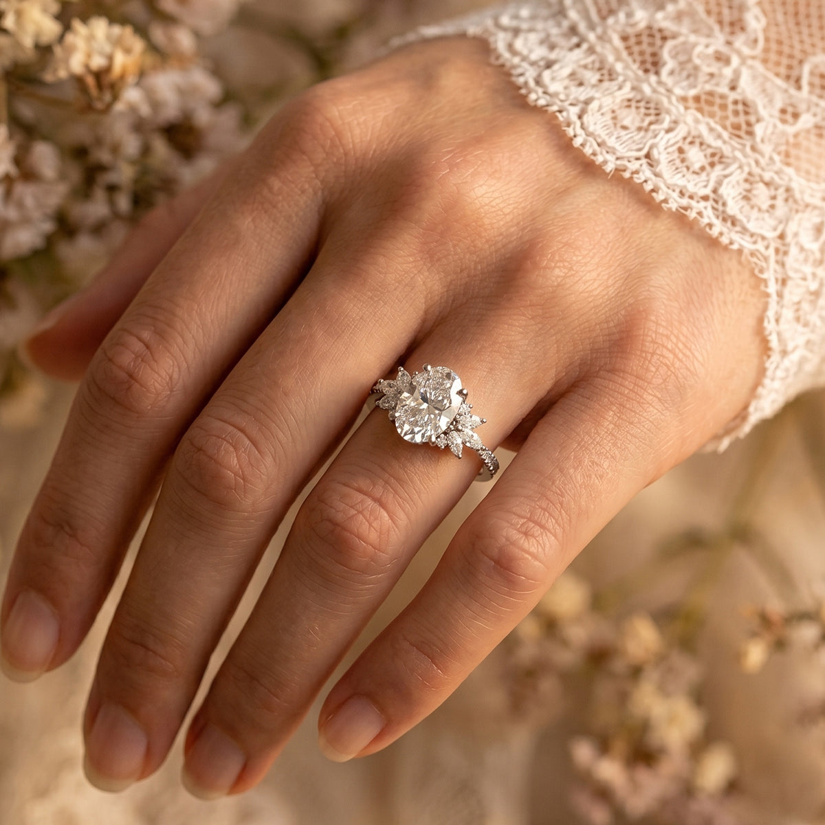 1.0CT~5.0CT Oval cut Lab grown Diamond Cluster Engagement Ring Luxury Pave Band