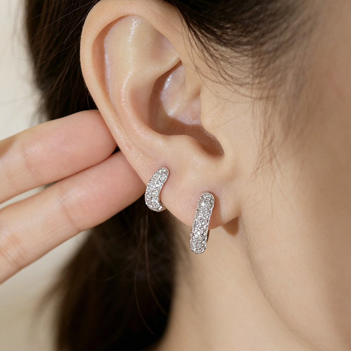 Lab grown Diamonds Hold Hoop Earrings Set