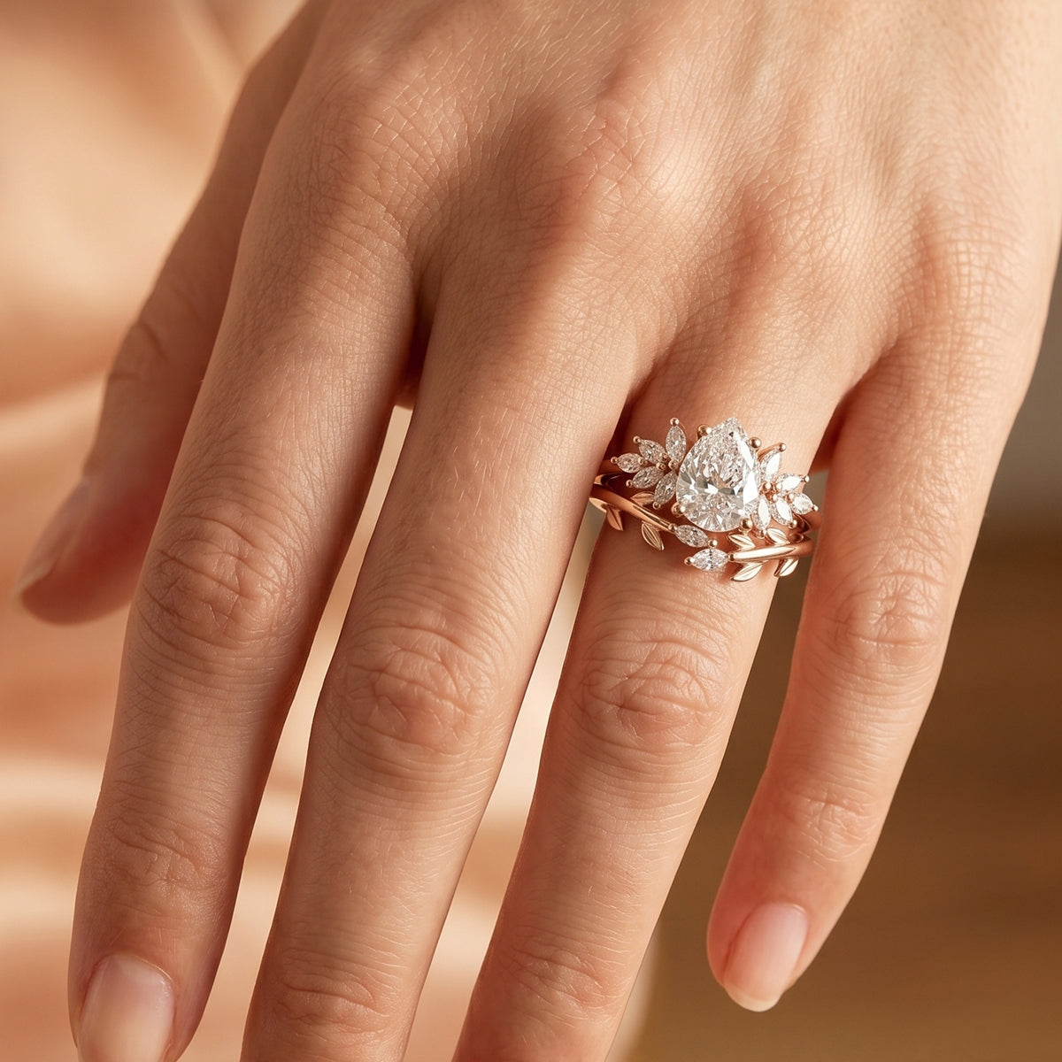 1.0CT~5.0CT Pear cut Lab Grown Diamond Cluster Engagement Ring Set