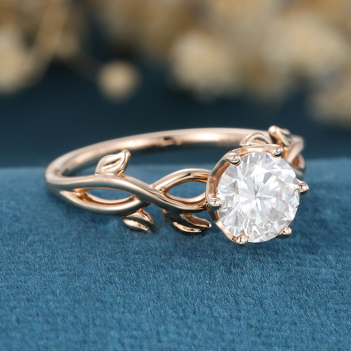 Nature Inspired Roud cut Moissanite Leaf Gold ring set