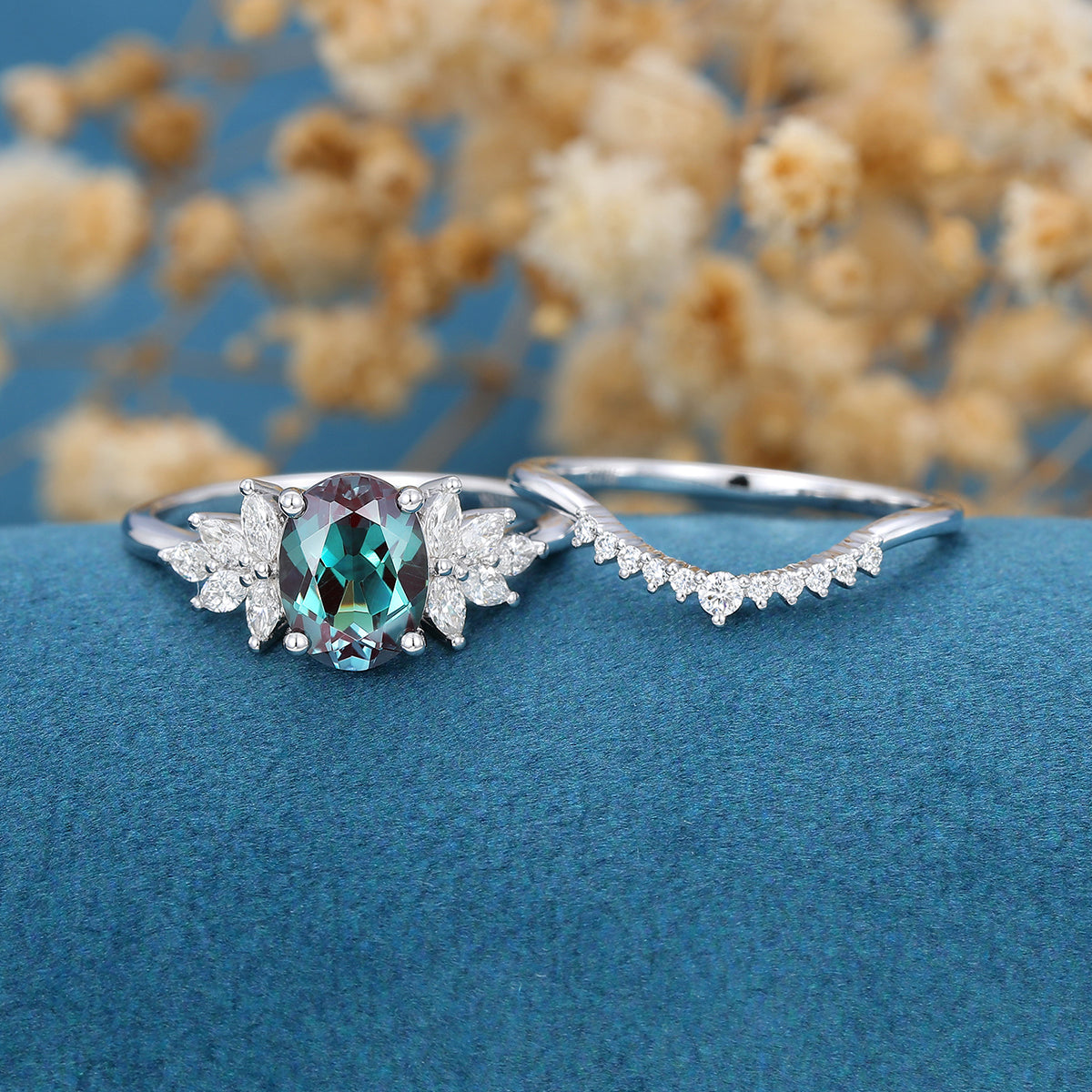 2PCS Oval Alexandrite cluster Engagement ring Bridal Set 