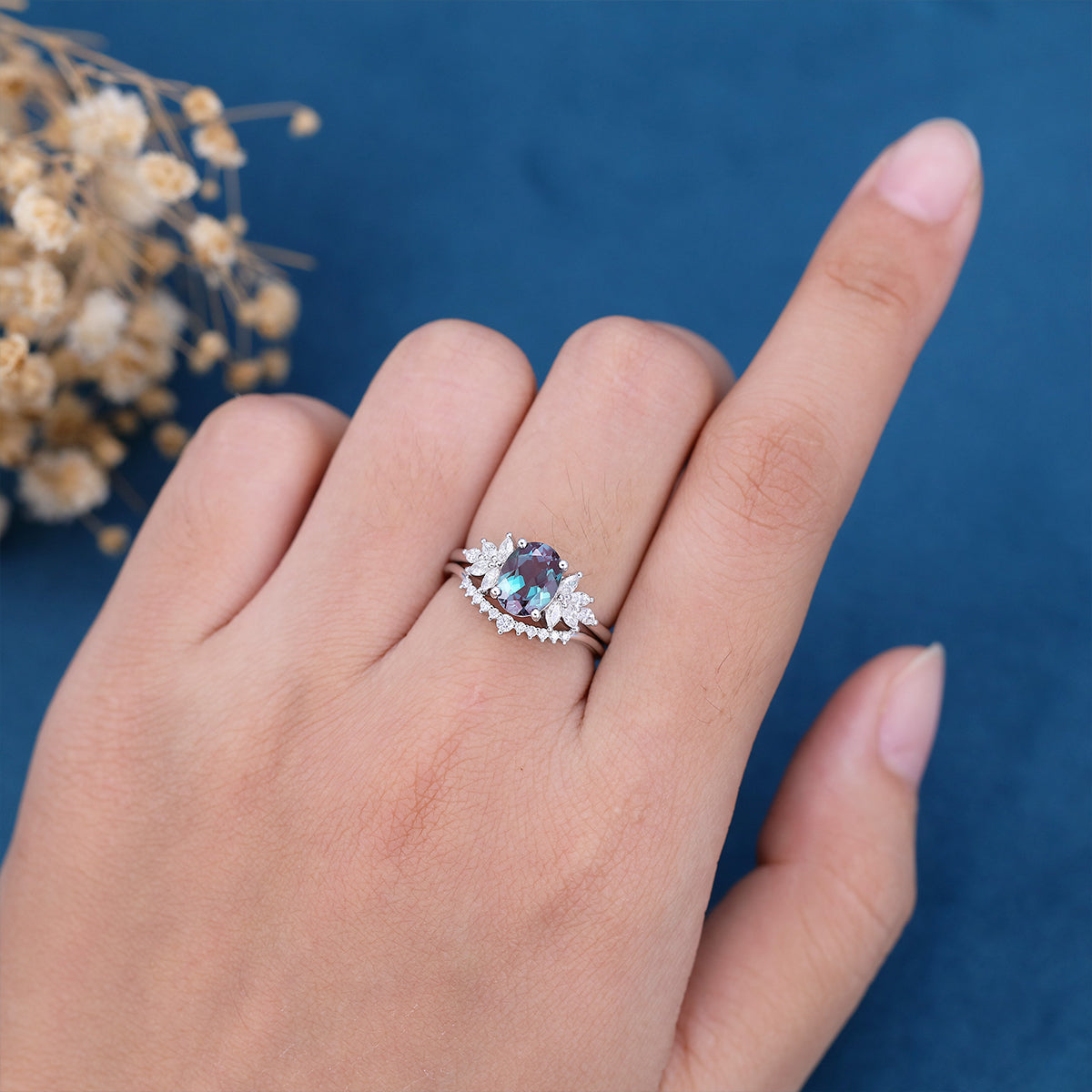 2PCS Oval Alexandrite cluster Engagement ring Bridal Set 