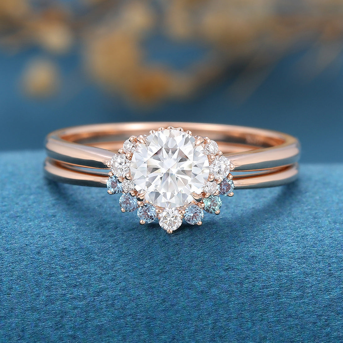 Round cut Moissanite Engagement ring Bridal Set 