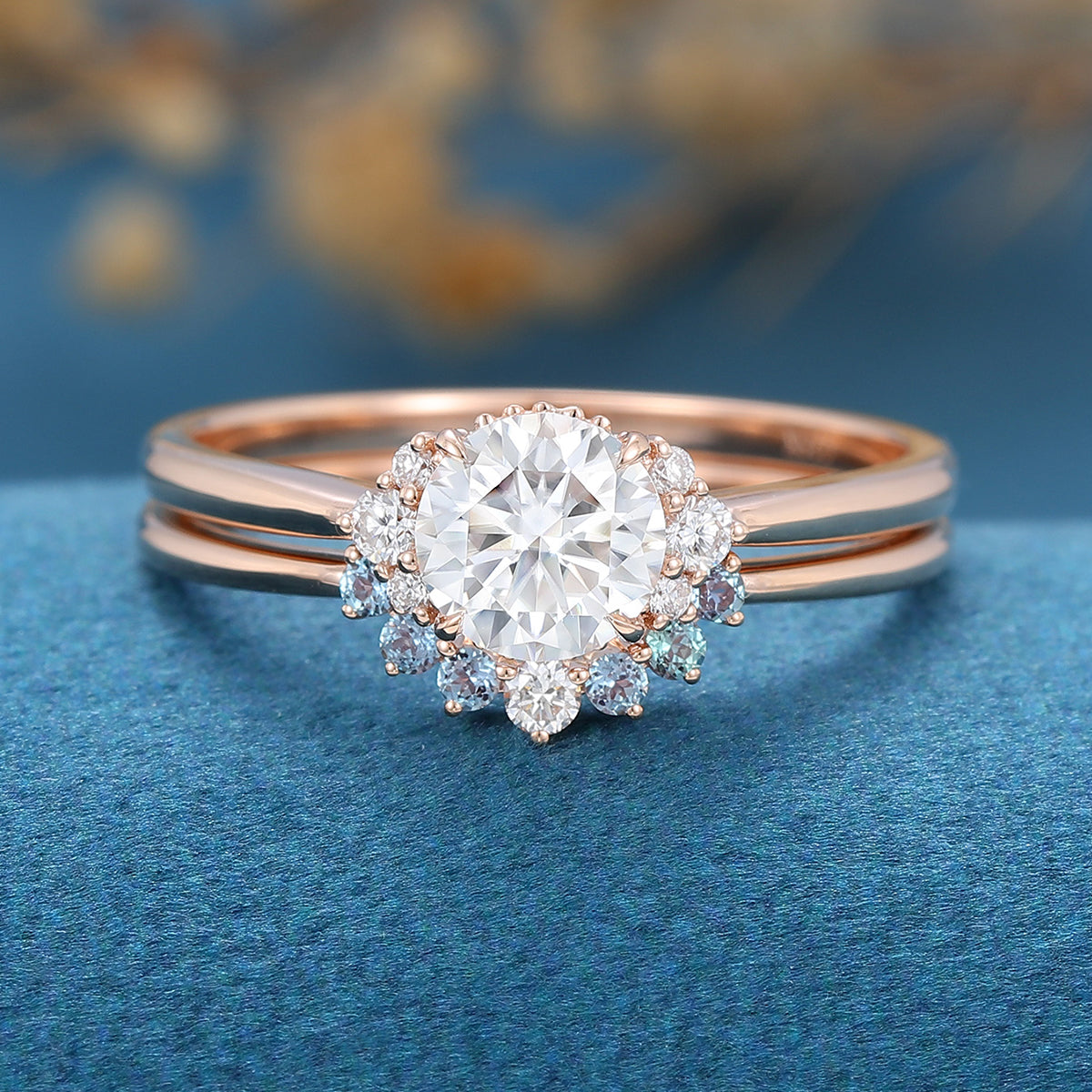 Round cut Moissanite Engagement ring Bridal Set 