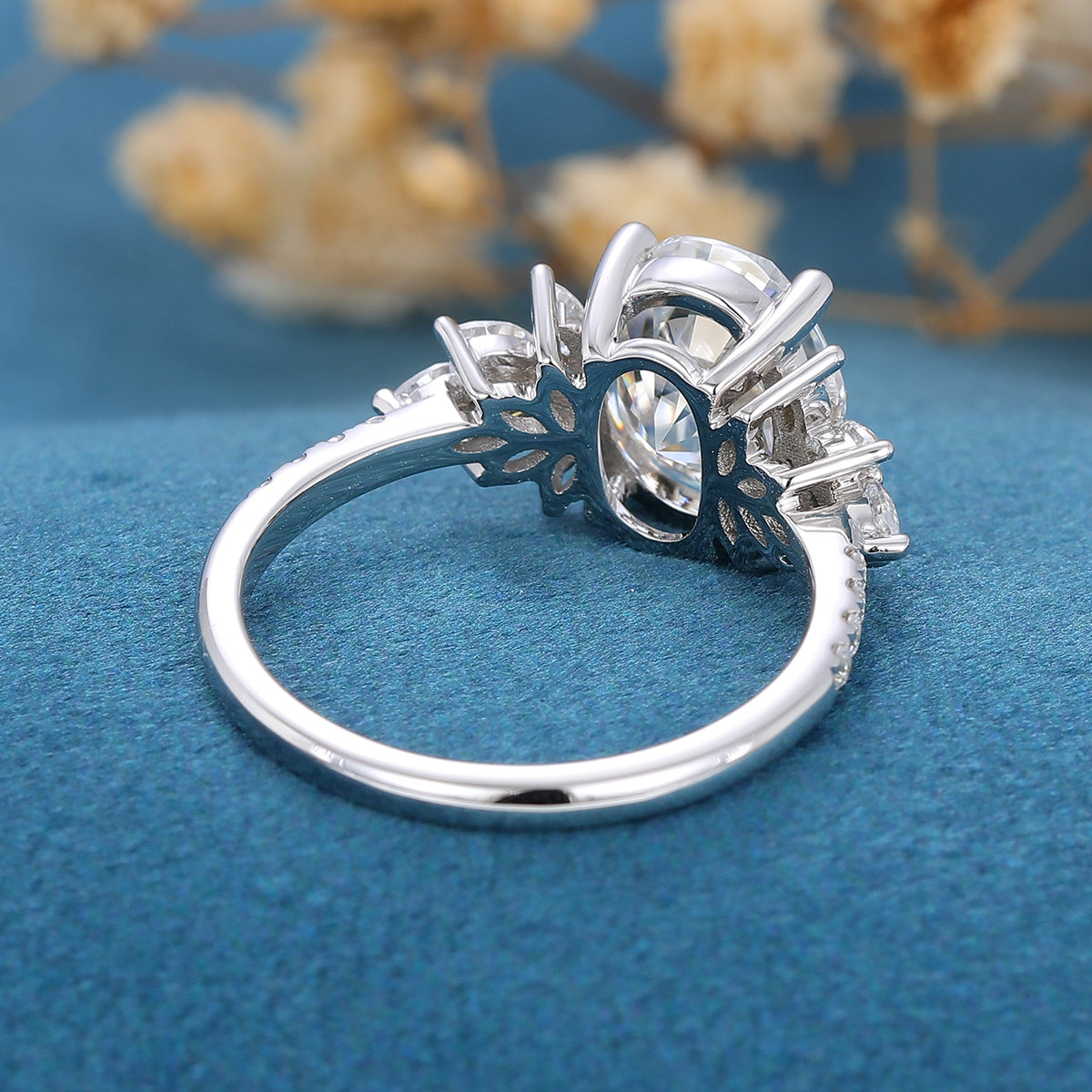 7*9mm Oval Cluster Moissanite Engagement ring 
