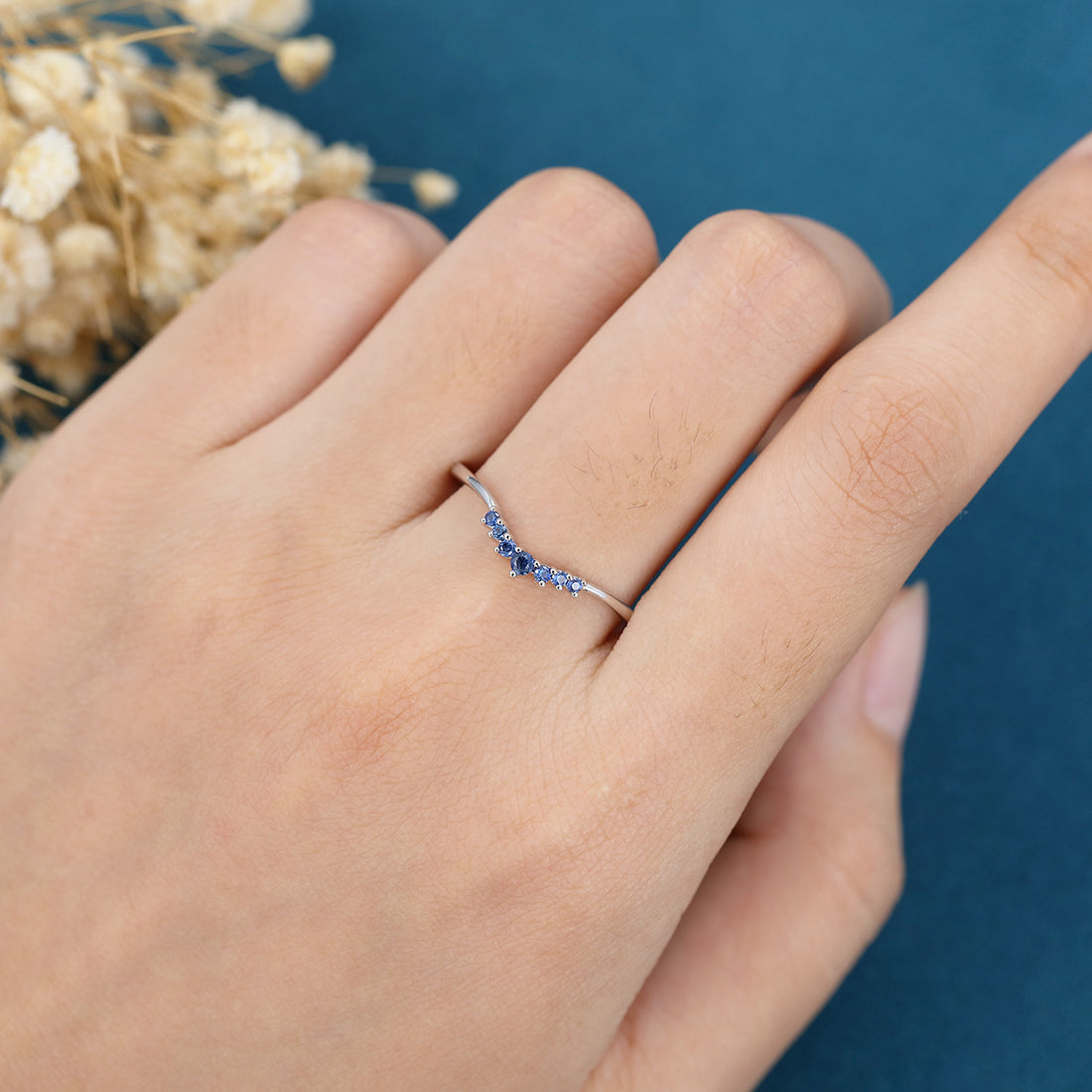 Natural sapphire Curved Wedding Band Ring 