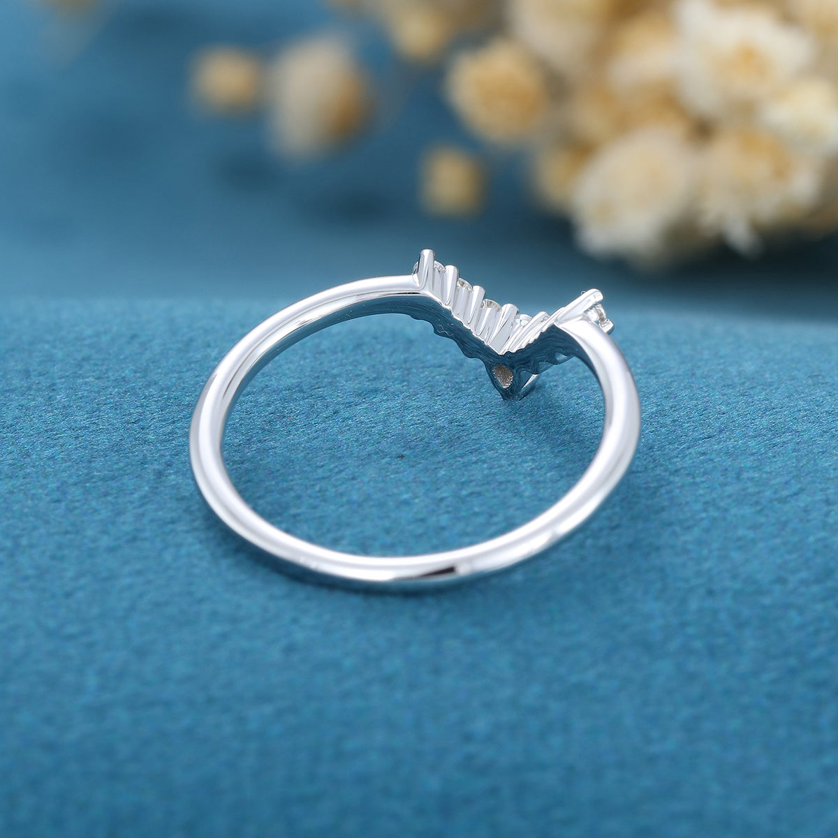 Pear shaped Moissanite | Diamond Curved Wedding Band Ring 
