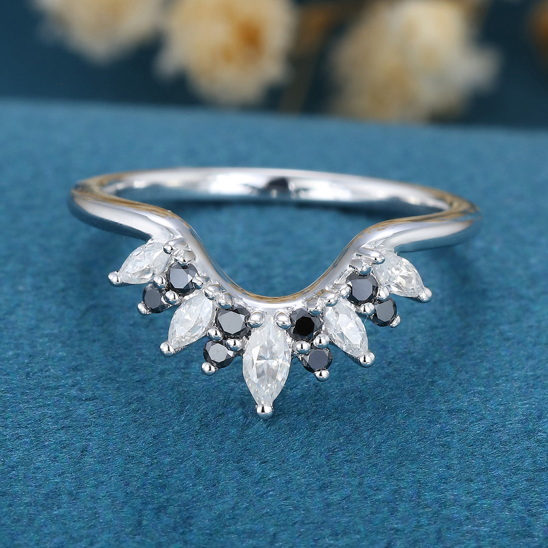 Moissanite | Black diamond Curved Wedding Band Ring 