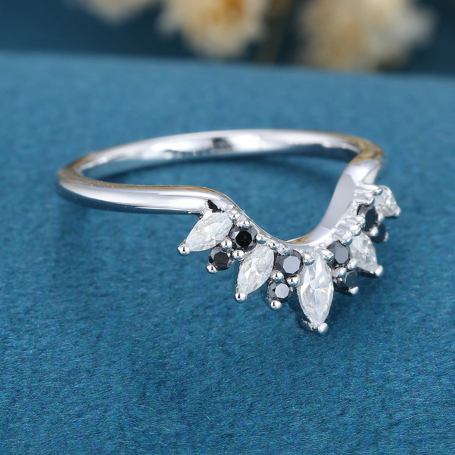 Moissanite | Black diamond Curved Wedding Band Ring 
