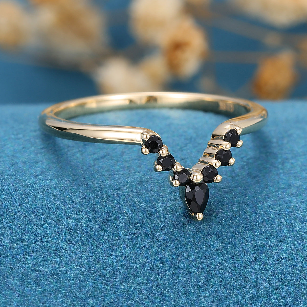 Pear cut Black onyx Curved Wedding Band Ring 