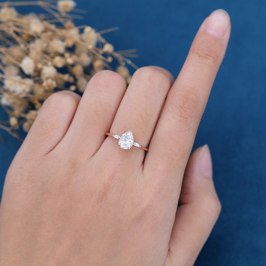 Pear CUTMoissanite | Baguette Diamond Engagement ring 