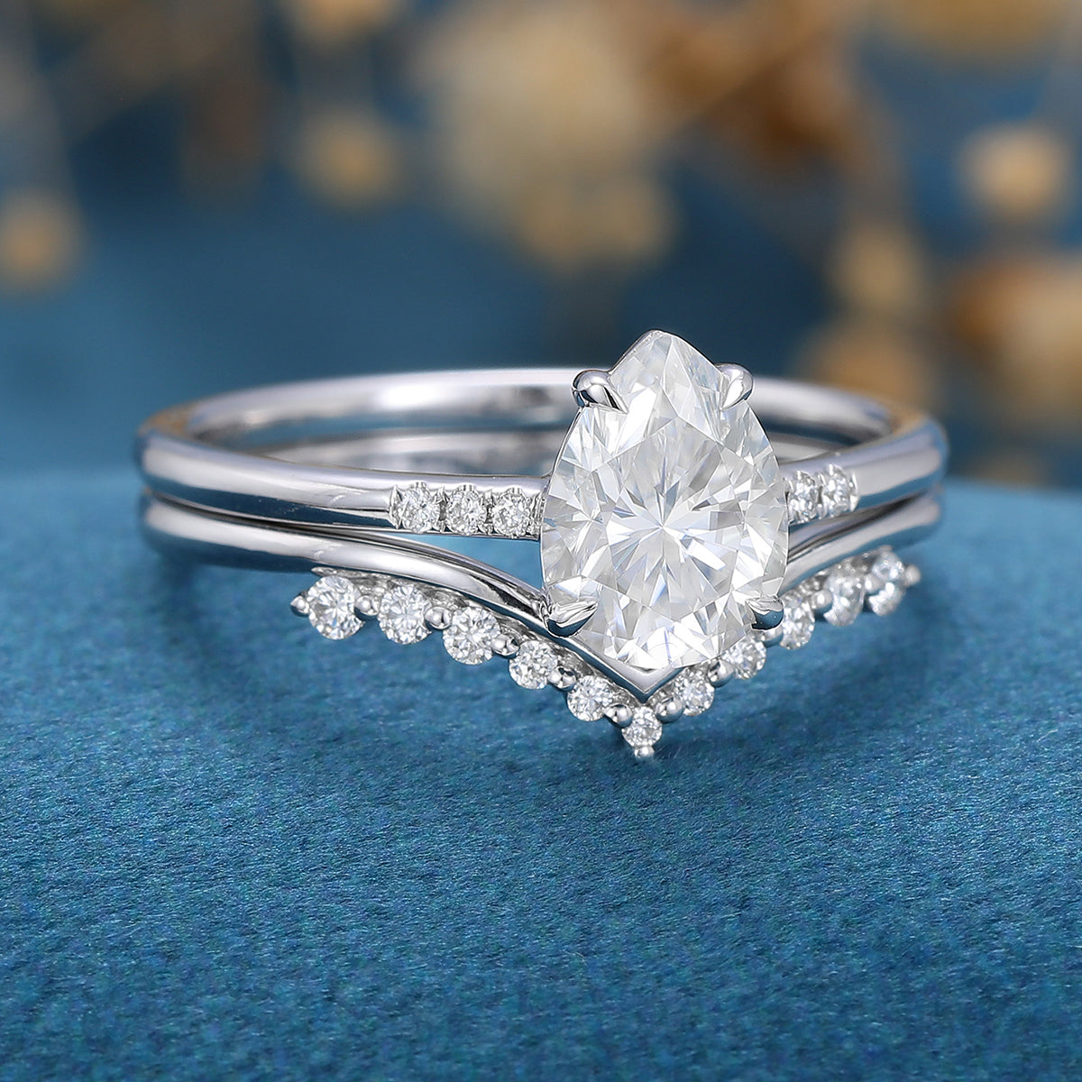 Pear cut Moissanite Cluster Engagement ring Bridal Set 
