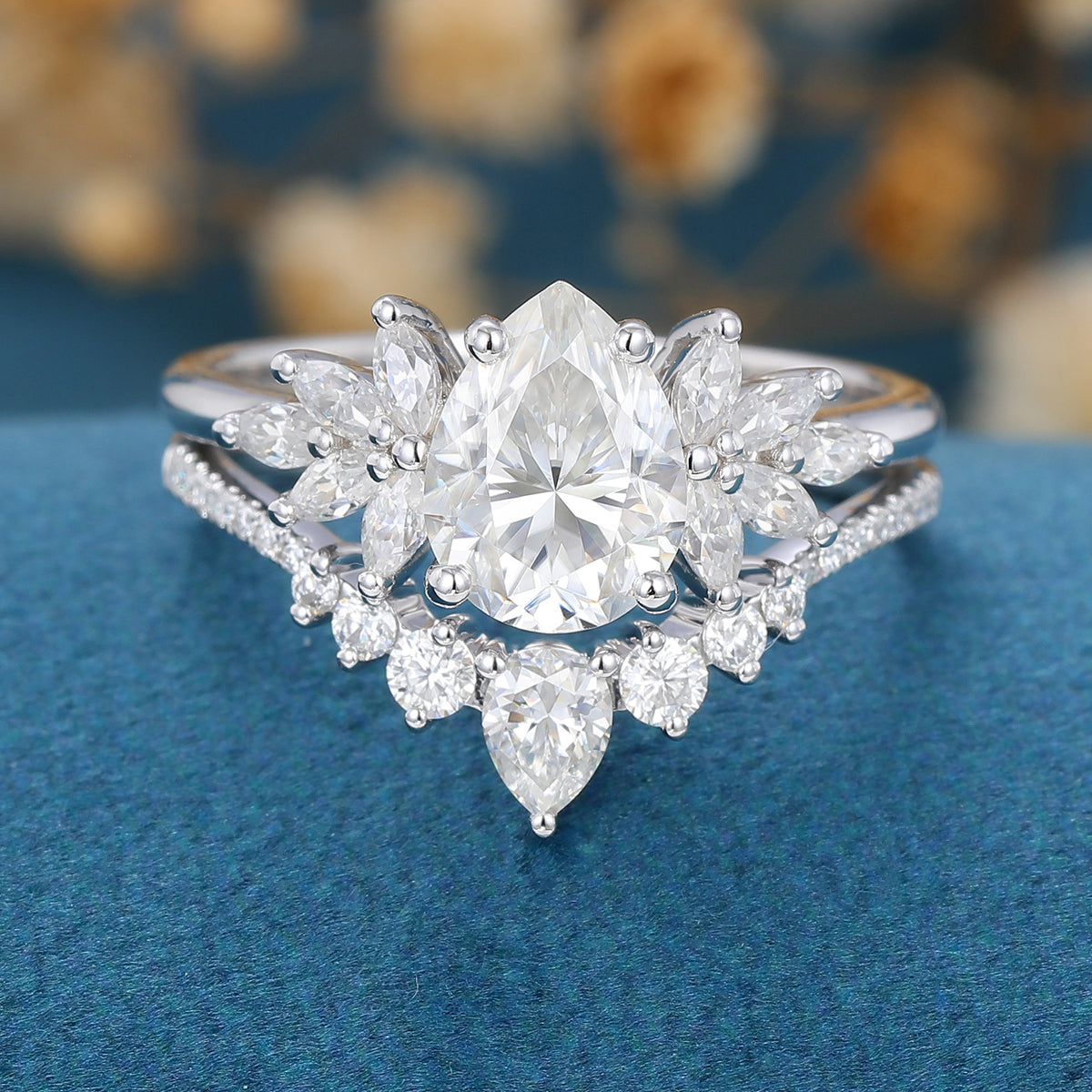 Pear Cut Moissanite Engagement ring Bridal Set 