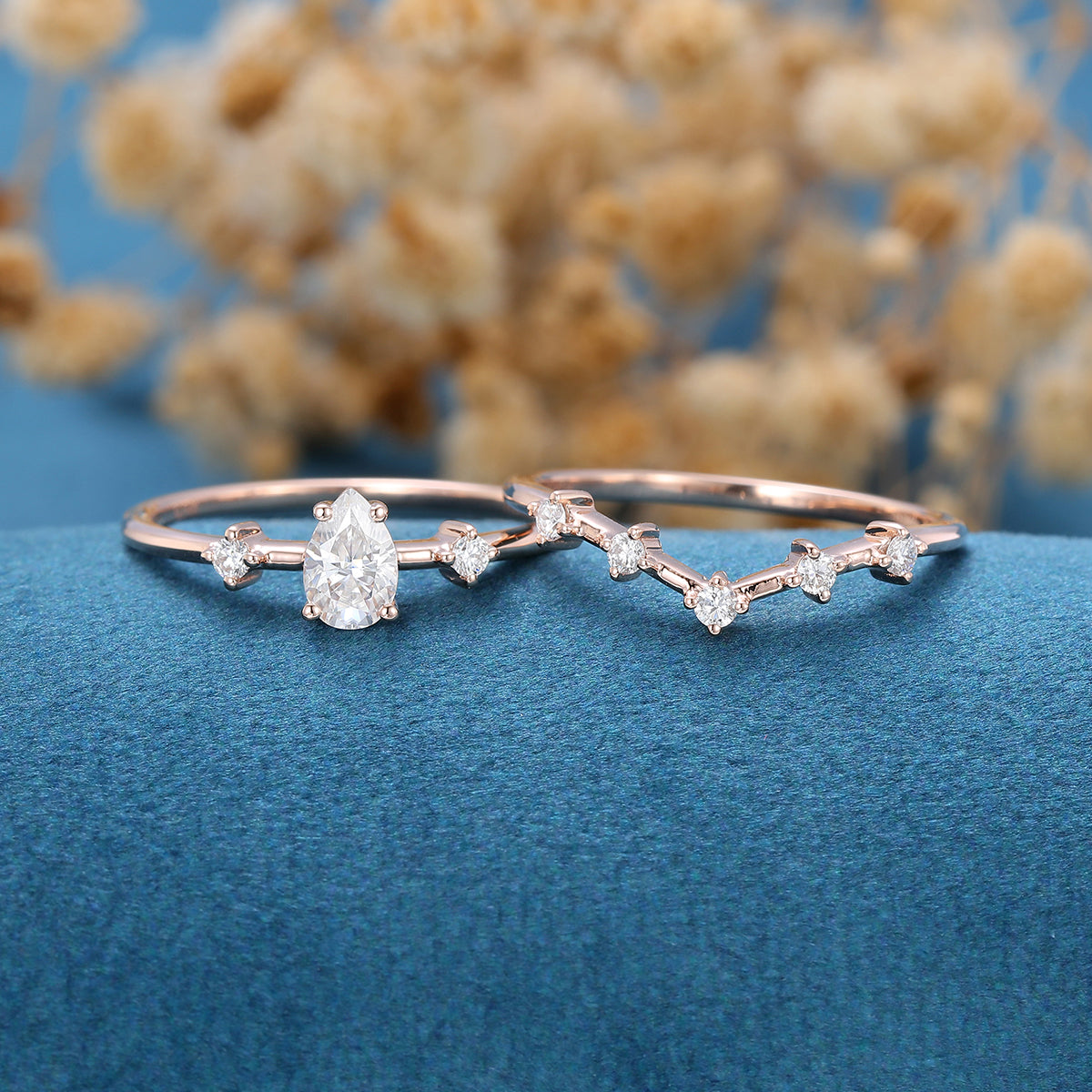 Pear cut Moissanite Engagement ring Bridal Set 