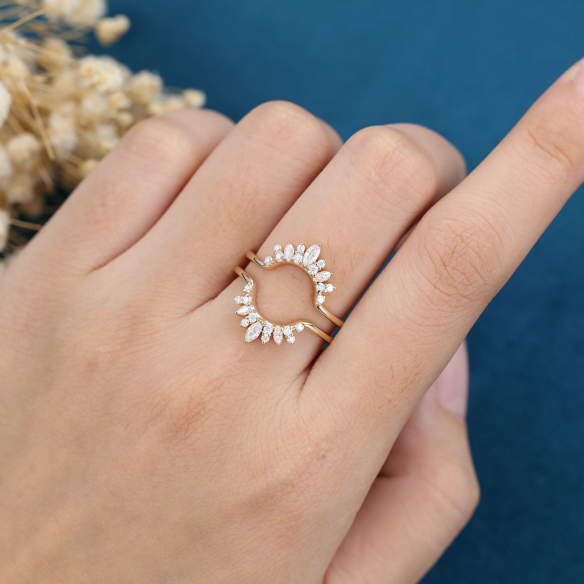 Double Diamond | Moissanite Curved Wedding Band Ring 