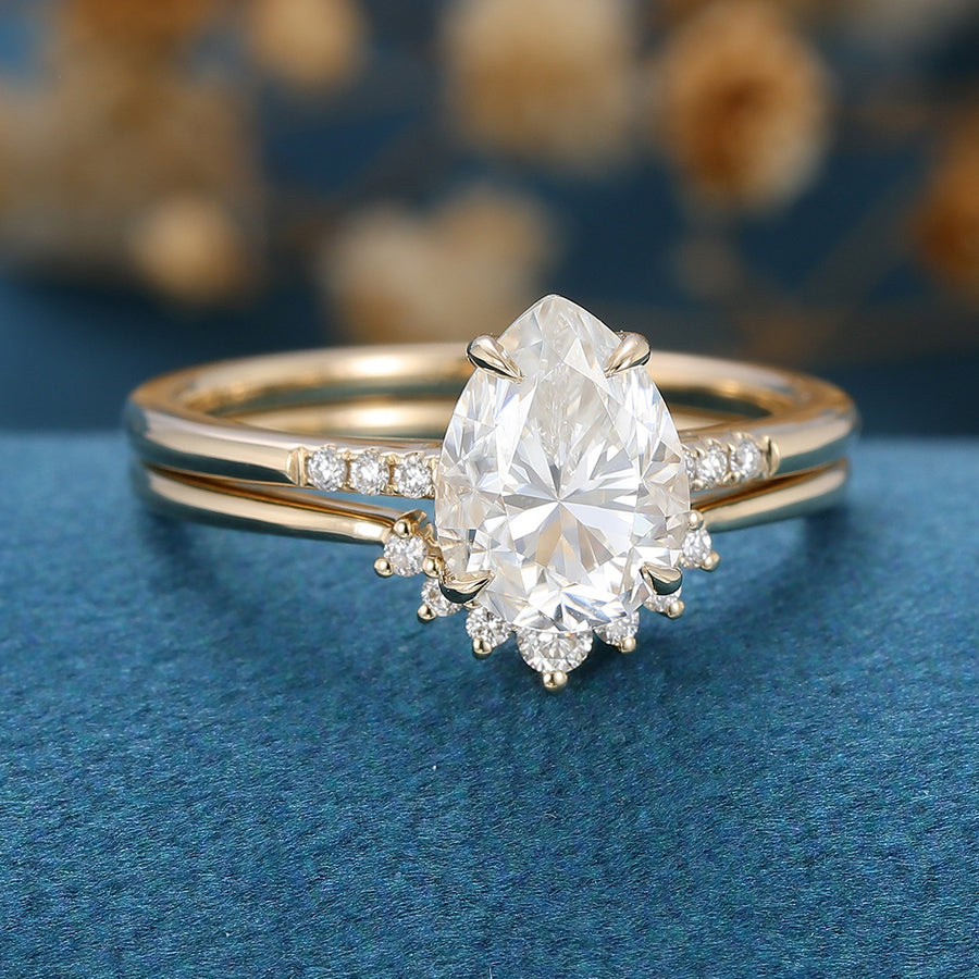 Pear Cut Moissanite Engagement ring Bridal Set 
