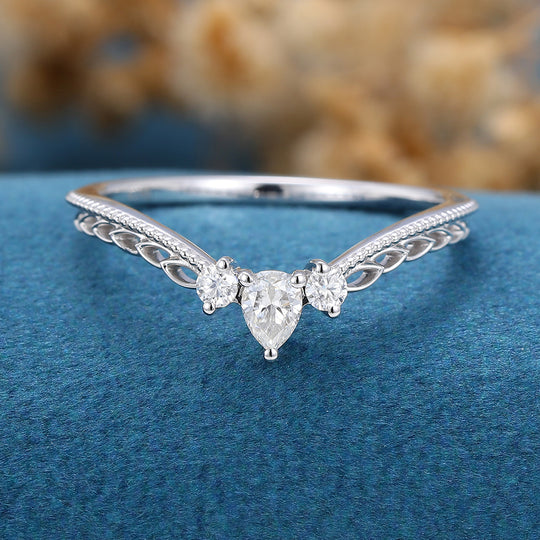 Pear shaped Curved Wedding Band Ring 