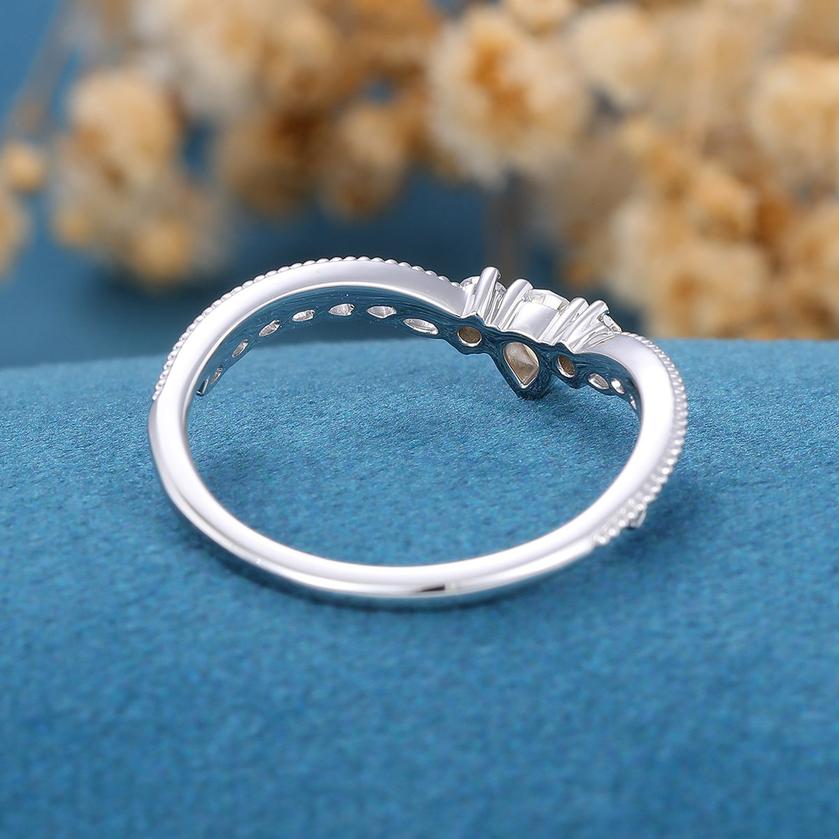Pear shaped Curved Wedding Band Ring 