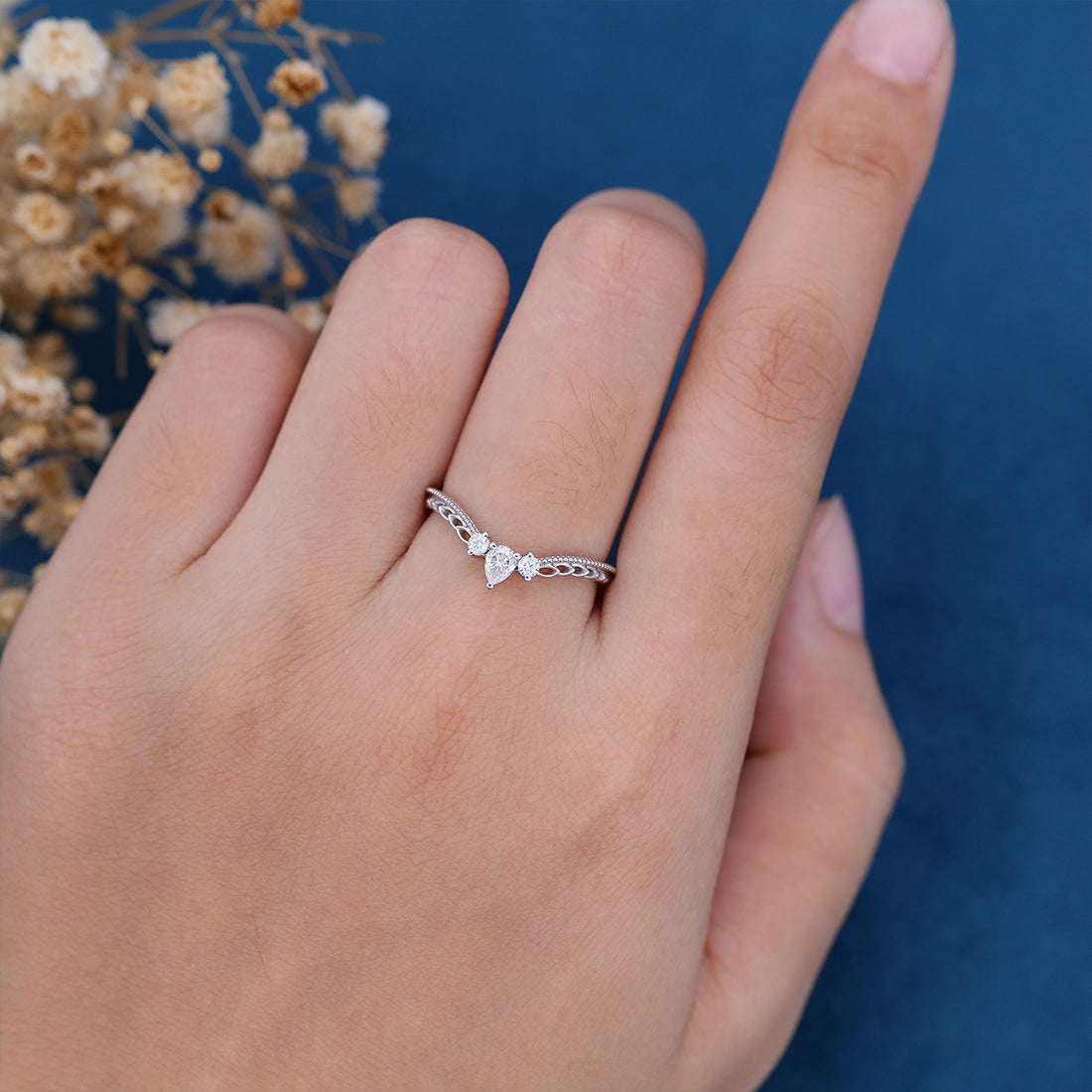 Pear shaped Curved Wedding Band Ring 